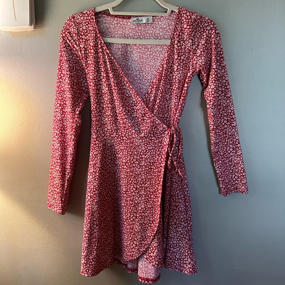 Brand new wrap around dress !!